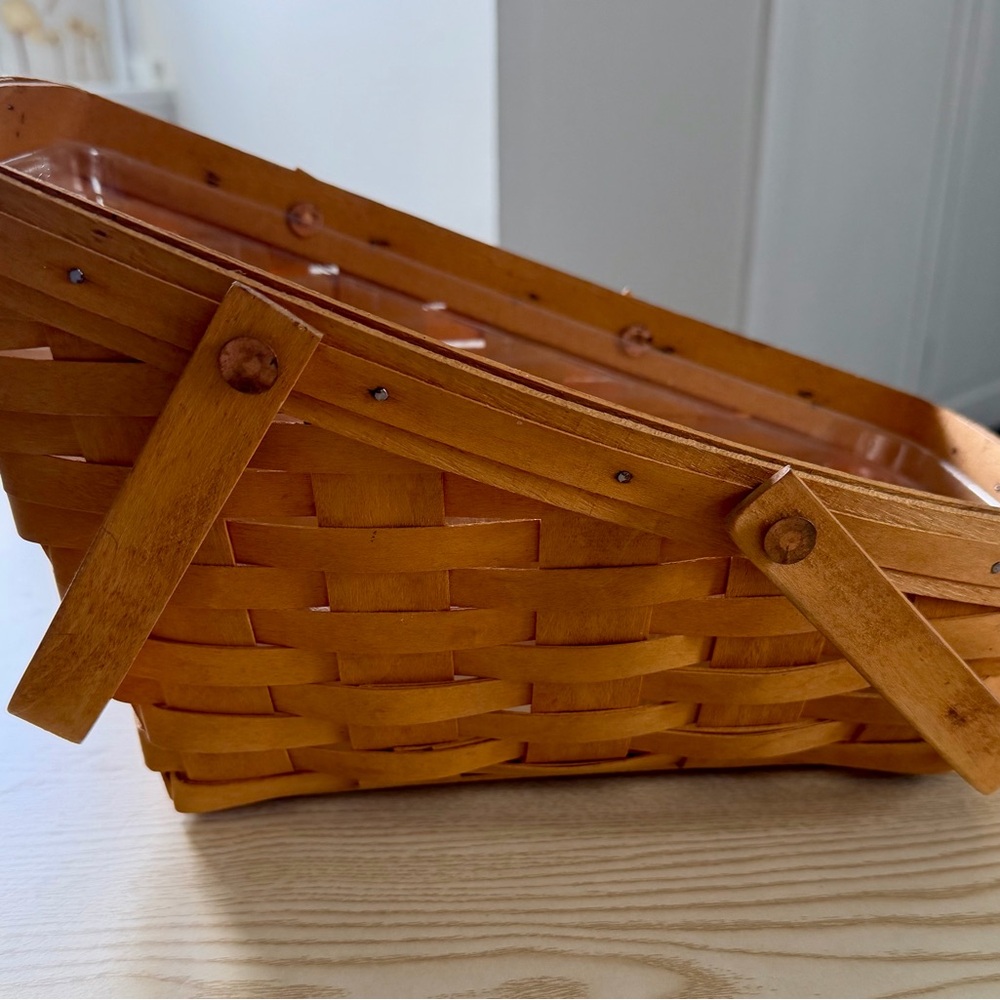Vintage Longaberger 1999 Woven  Wooden vegetable Basket - Honey Brown
